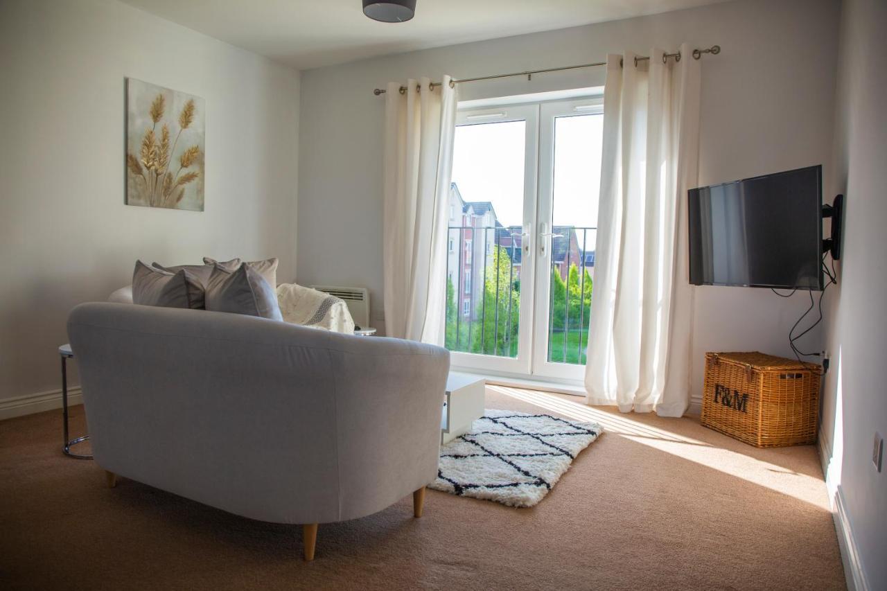 Superb Apartment In Stratford Upon Avon With Free Parking & Wi-Fi Exterior foto